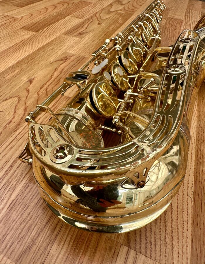 Yamaha YTS-61 Purple Logo Tenor Saxophone - Image 17