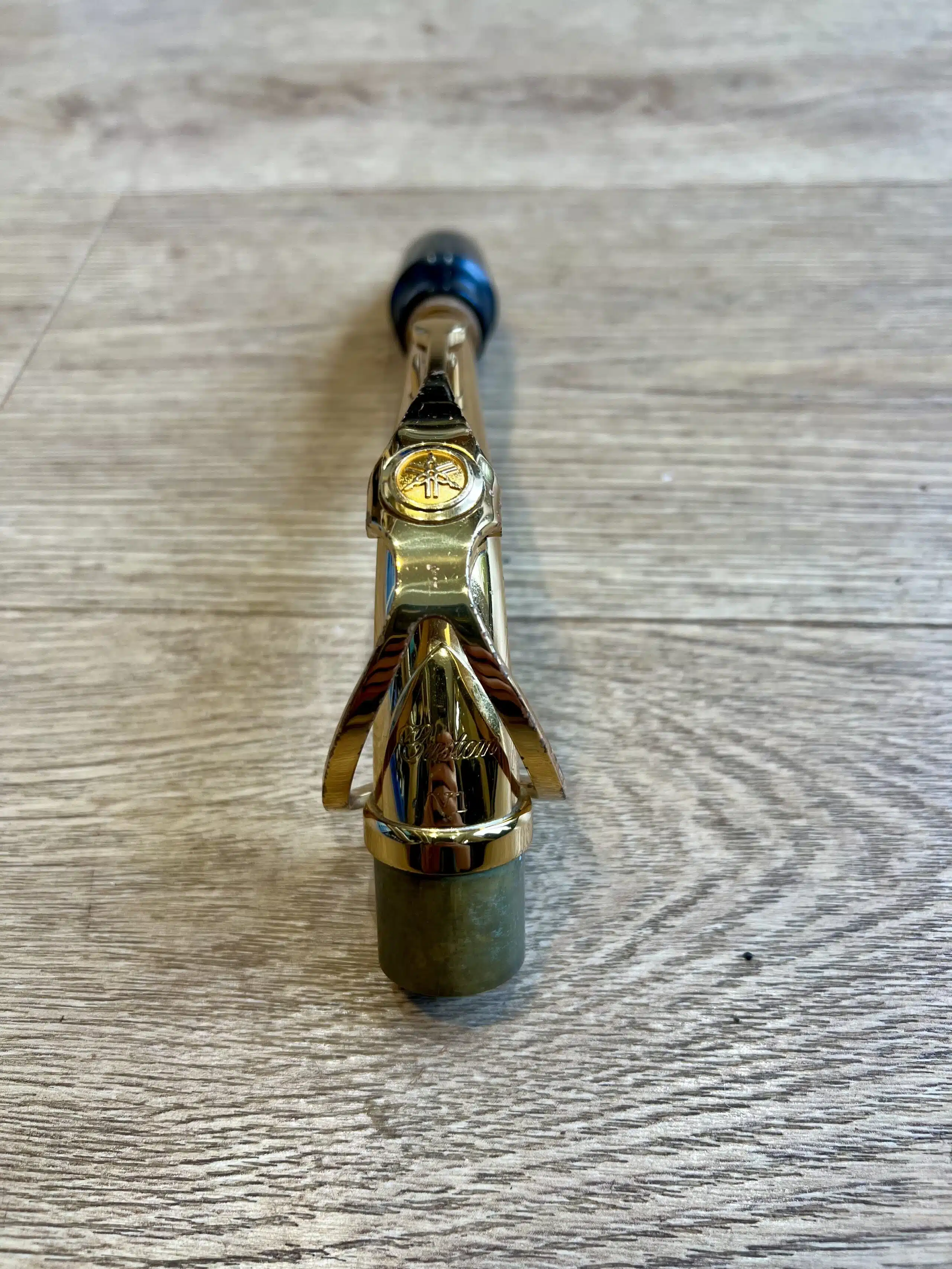 Yamaha V1 alto saxophone neck, Gold Lacquer