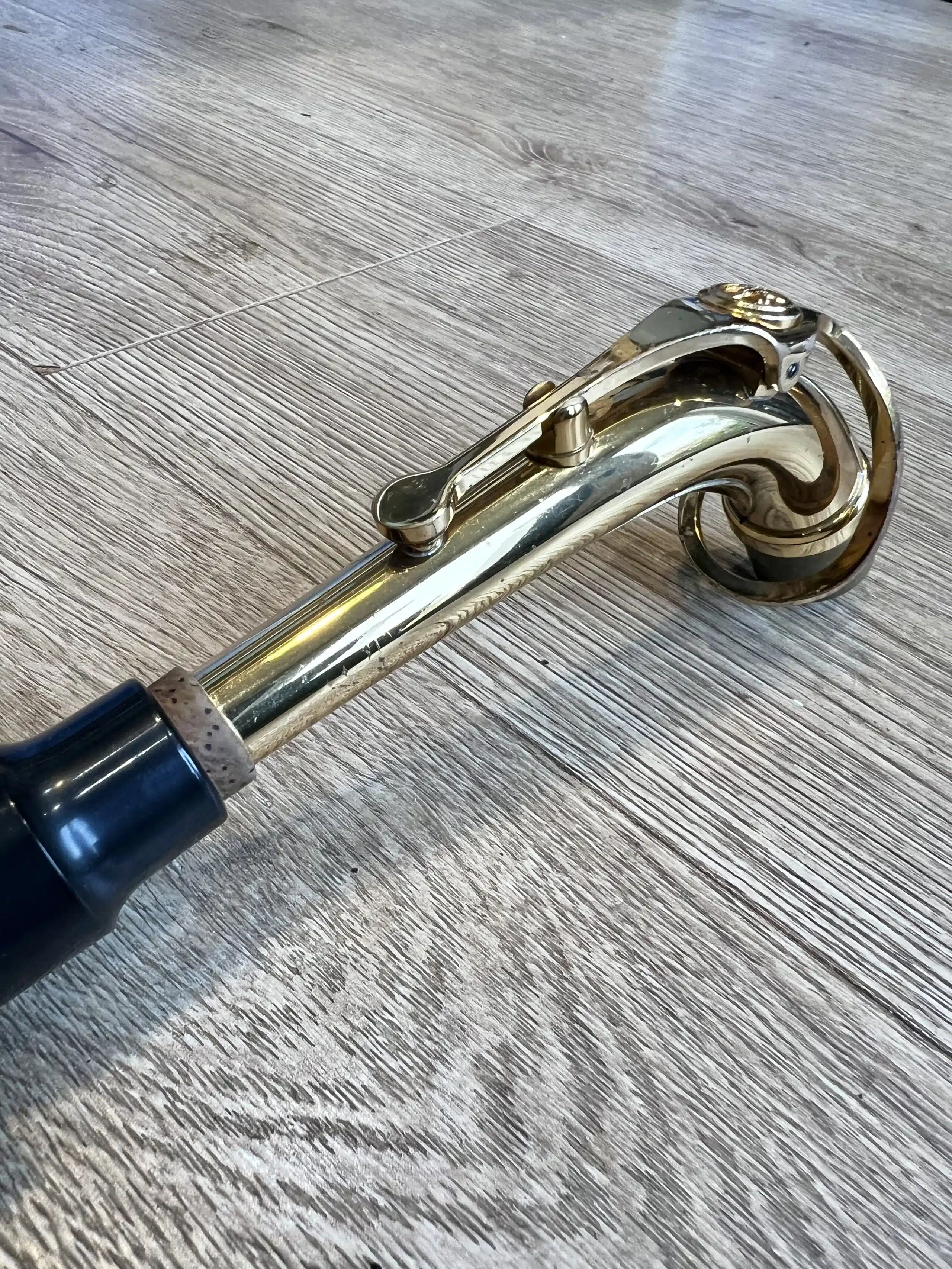 Yamaha V1 alto saxophone neck, Gold Lacquer - Image 5